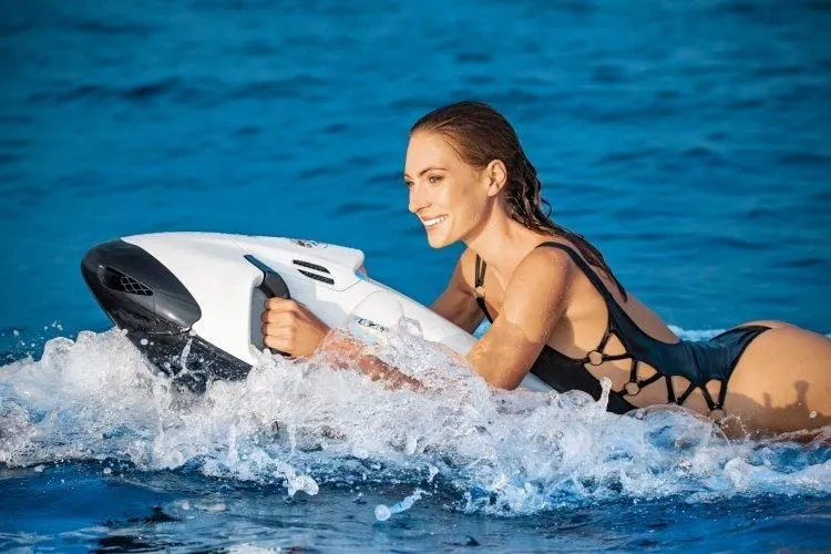 Водные игрушки